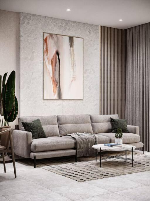 Nice fully furnished apartment (in front of metro) — отель с удобствами в Дубае