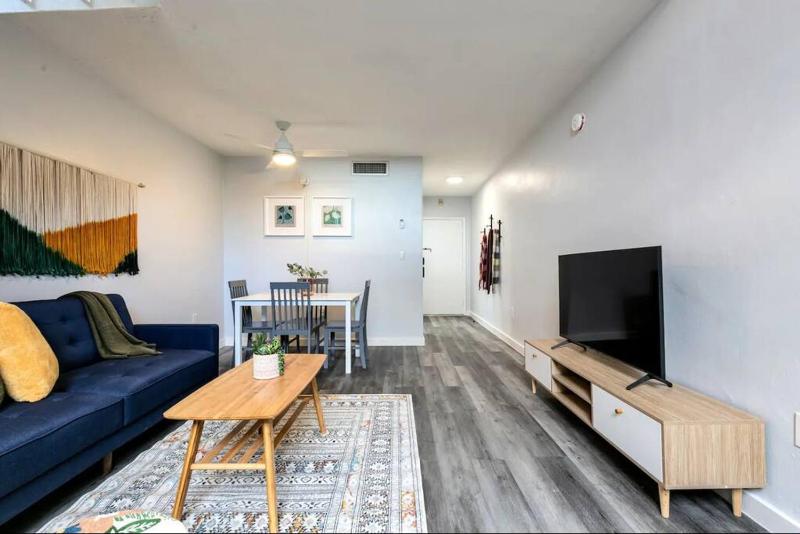 Central 1b apt Next to Airport Virg 12 — отзывы гостей и цены