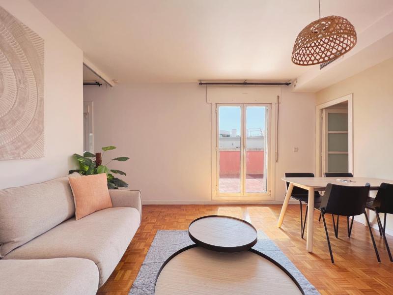 Stay U-nique Apartments Gaudi III — забронировать отель в Барселоне