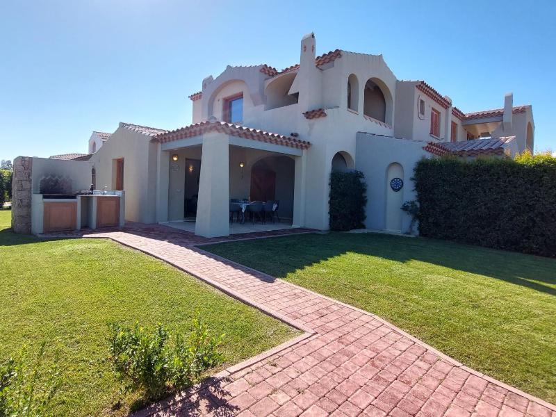 Holiday Home Romeo a Budoni - Lusso con piscina privata