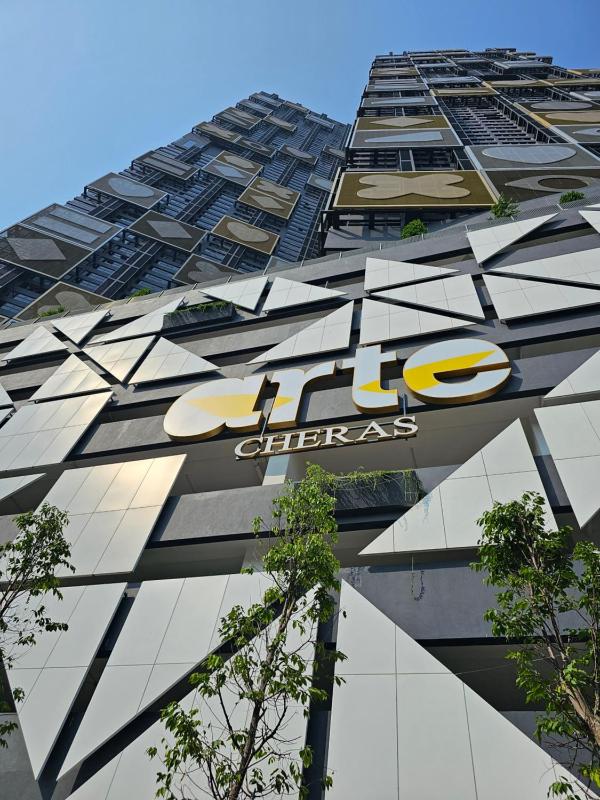 Arte Cheras The Premium Suites by iLuxHome — забронировать отель в Куала-Лумпуре