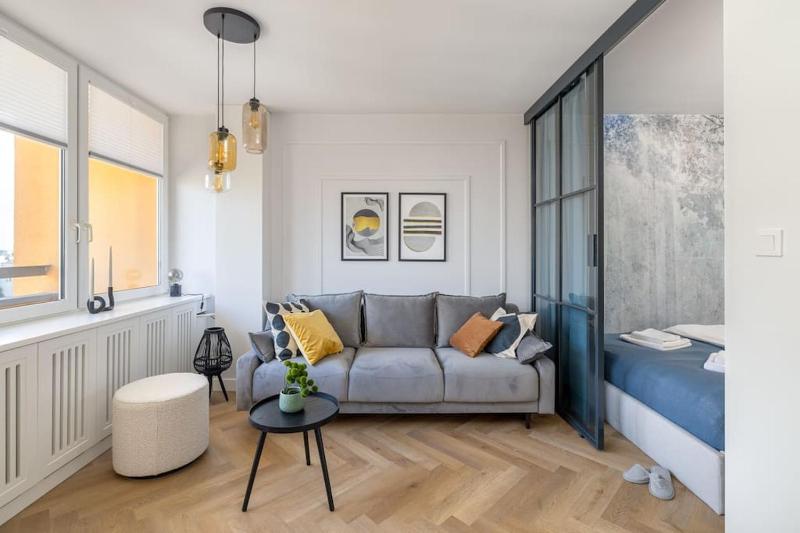 ECRU Luxurious City Center Apartment near Old Town WWA10 — отель с удобным расположением в Варшаве