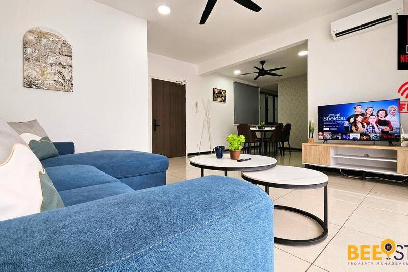 Balcony w KLCC View Kampung Baru Luxurious Suite — отель с удобным расположением в Куала-Лумпуре