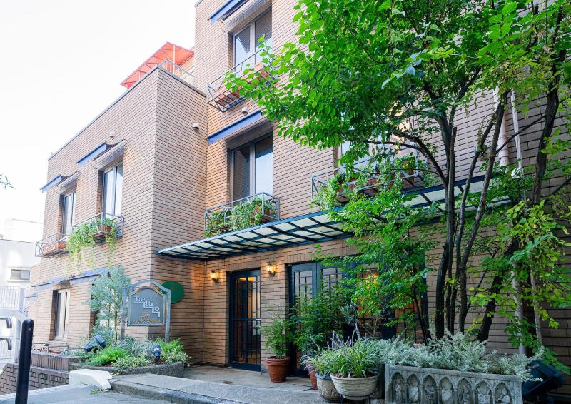 Saka no Hotel Tretio Ochanomizu — отель с удобствами в Токио