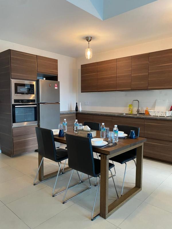 Reizz Residence By Leo Suites — комфортный отель в Куала-Лумпуре
