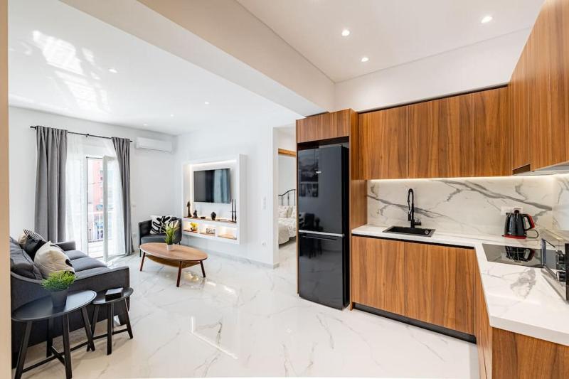 Spacious and modern flat at Koukaki, near Acropolis — отель в Афины, Греция