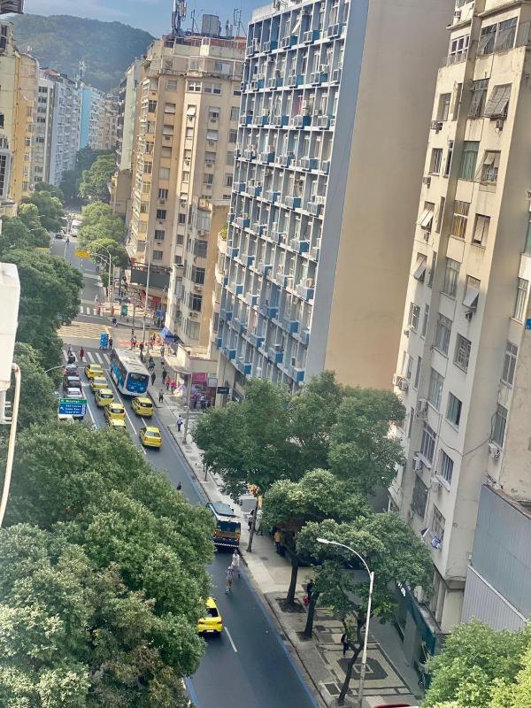 Цены на Apto com Wi-Fi a 200m da Praia de Copacabana/RJ - Cp4 в Рио