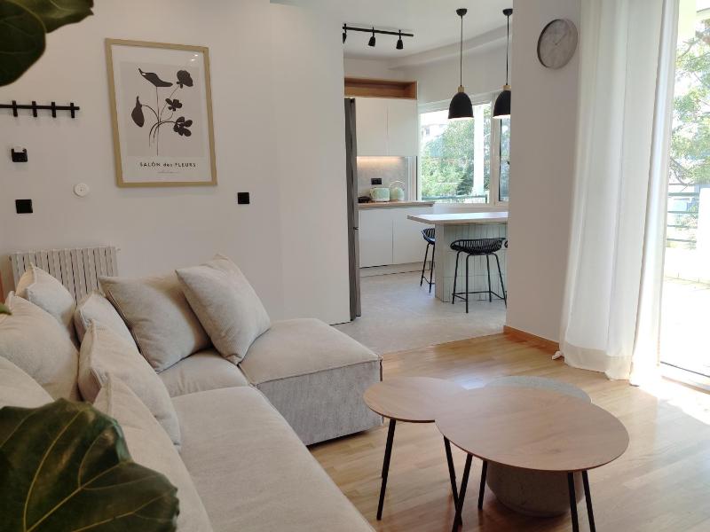 MINT - Modern apartment in the heart of Chalandri — отель с удобным расположением в Афины