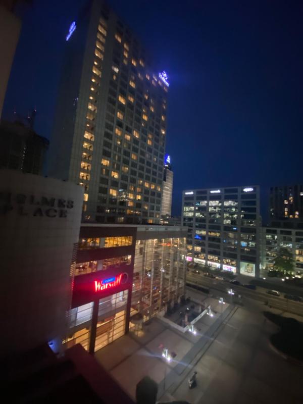 Platinum Towers great view balcony 1 bedroom — отель с удобным расположением в Варшаве