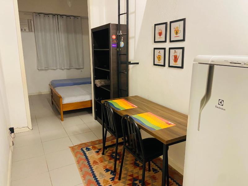 STUDIO COMPLETO na praia de COPACABANA, perto Ipanema Gal Osorio, com ar, wifi, netflix, ate 3 pessoas, pauloangerami SF138 — комфортный отель в Рио