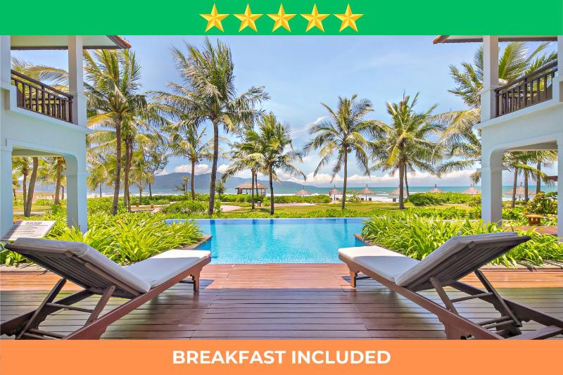 Цены на Resort Villa Beach Private City Da Nang в Дананге