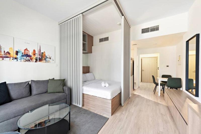 Cozy Studio By Burj Khalifa and Dubai Mall — комфортный отель в Дубае