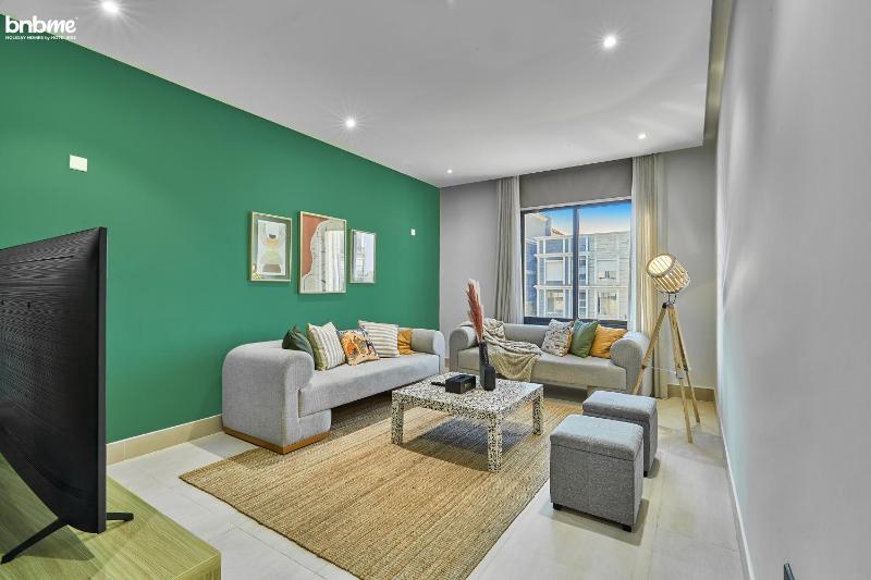 Bnbmehomes - 3BR Al Qirawan Nr Riyadh Park & KAFD - F6 — отель в Рияде, Саудовская Аравия