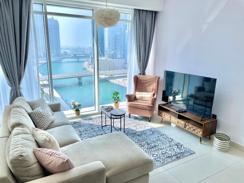 Lux Business Bay Canal apartment — отель в Дубае, Объединенные Арабские Эмираты