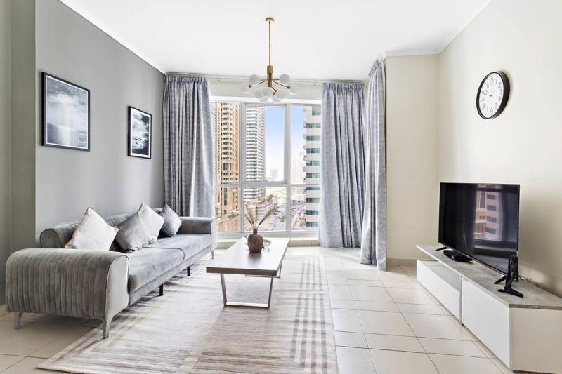 StoneTree - Elegant 1BR in Famous Location — отзывы гостей и цены