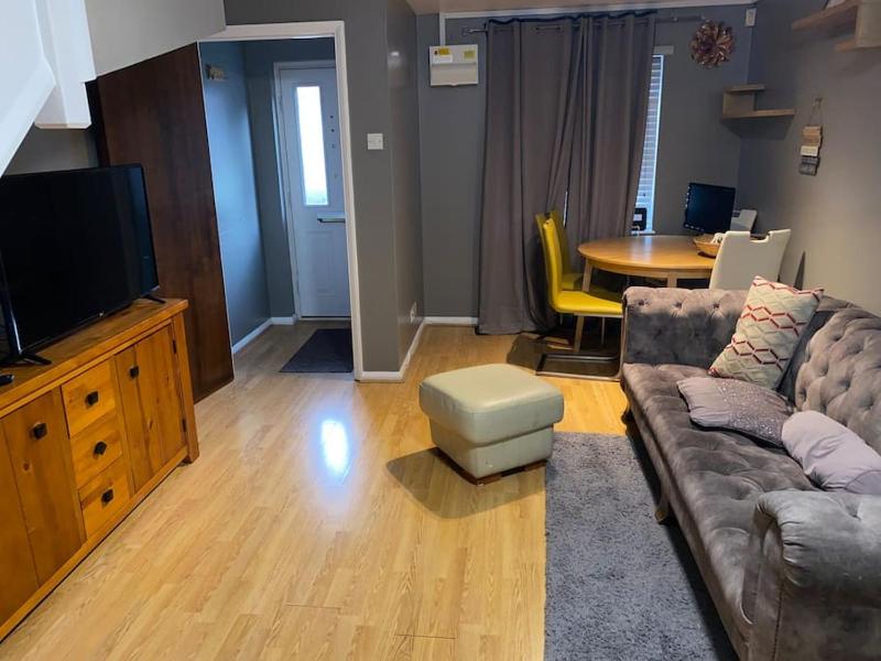 Entire 1 bedroom city house — отзывы гостей и цены
