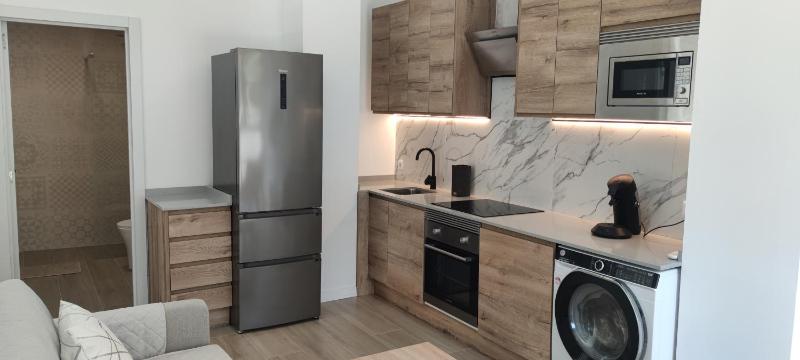 Precioso apartamento de diseno para 4-6 personas VT-55212-V — отель с удобным расположением в Валенсии
