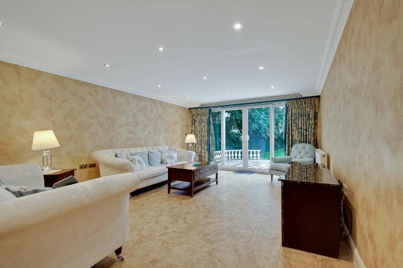 Noel Oasis : London Retreat — отель с удобствами в Лондоне