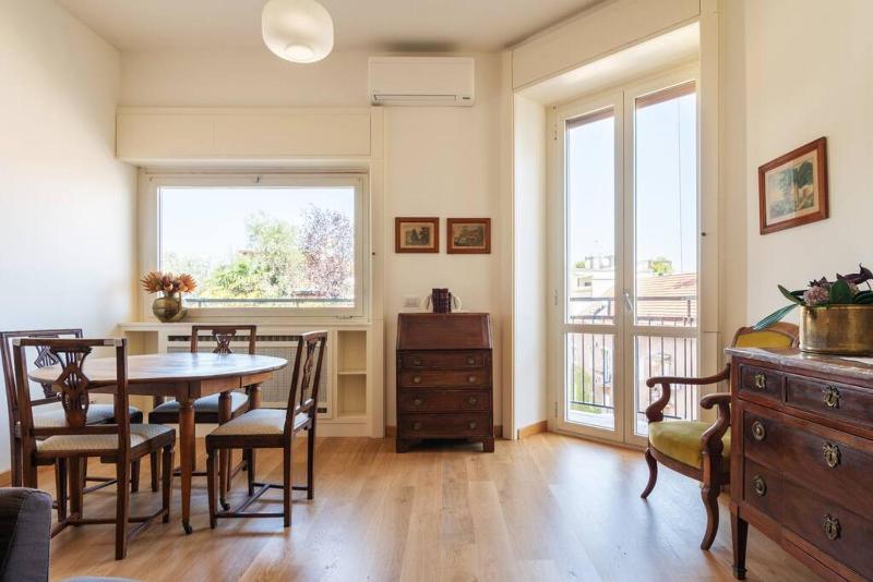 Elegante bilocale San Calocero — отель с удобным расположением в Милане