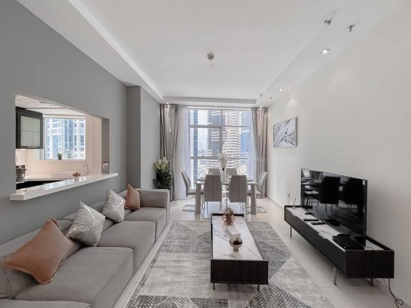 StoneTree - Amazing View - Modern 1BR — комфортный отель в Дубае