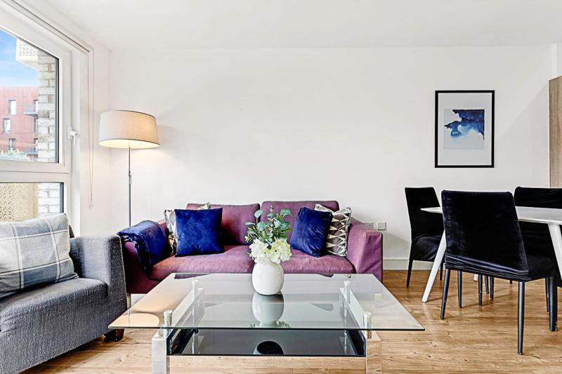 Beautiful Apartment in Surrey Quays — комфортный отель в Лондоне