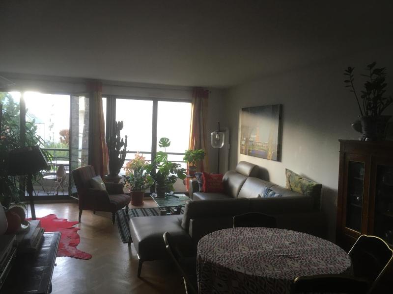 Chambre chez particulier vue Tour Eiffel centre Paris — отель в Париже, Франция