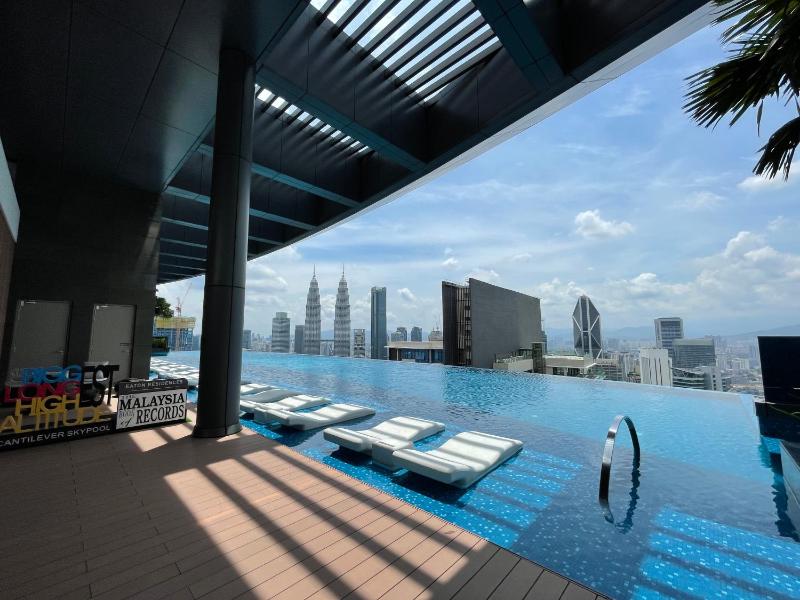 Eaton Residences KLCC by Romeo Bnb — забронировать отель в Куала-Лумпуре