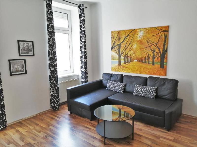 Цены на Apartment with living room, 2 bedrooms, balcony в вене