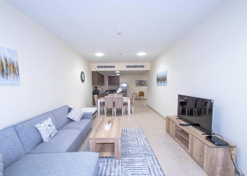StoneTree - Near Tram - Furnished 1BR — забронировать отель в Дубае