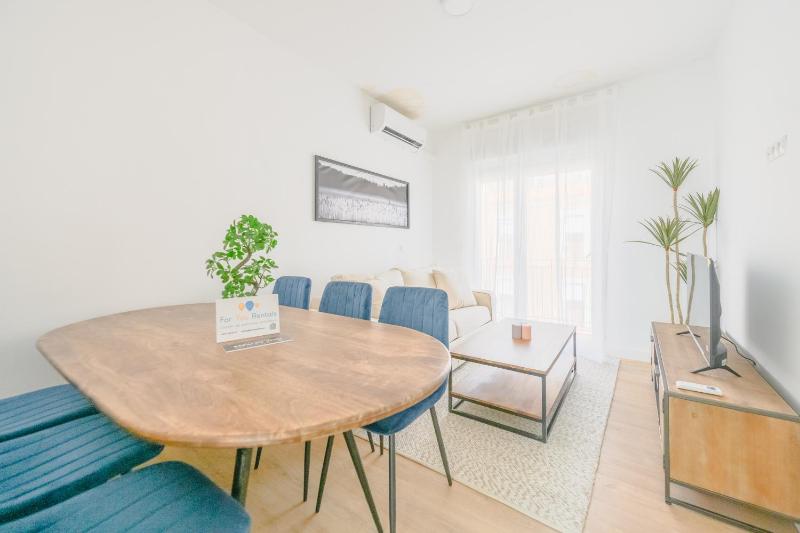 For You Rentals Elegante y comodo apartamento TEMPORAL de tres dormitorios en Vallecas MRI523I — отзывы гостей и цены