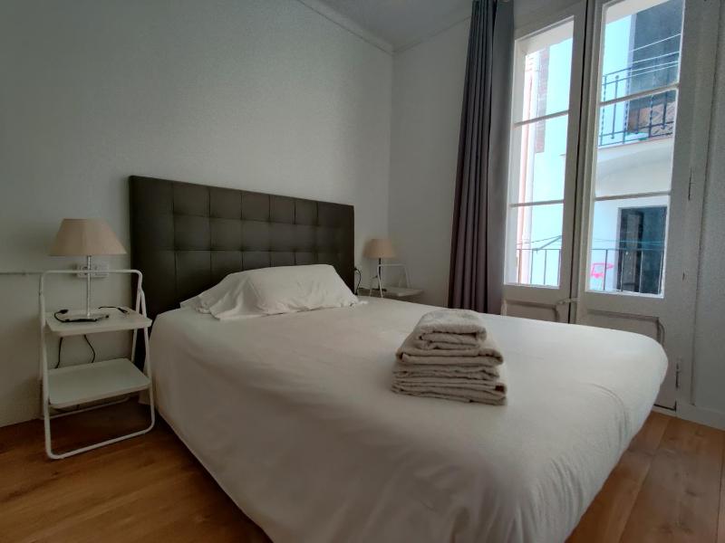 Cozy apartment in Gracia — забронировать отель в Барселоне