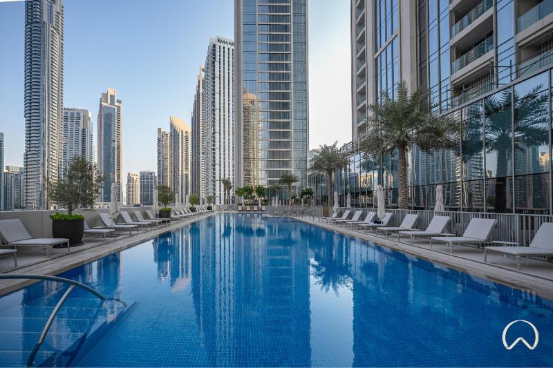 Oraya - 2BR apt in Downtown Blvd with Burj Khalifa views — забронировать отель в Дубае