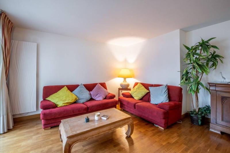 Цены на Chambery - Family apartment in the 15th district of Paris в Париже