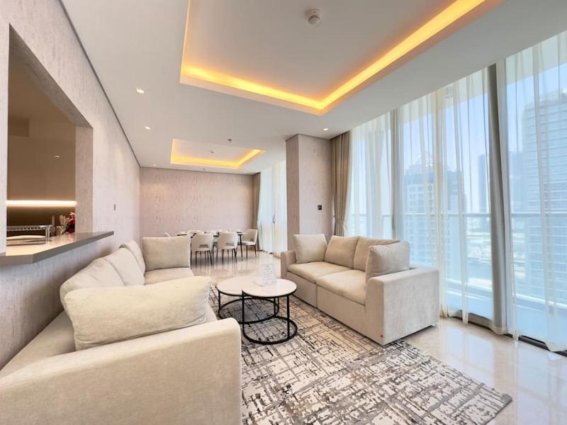 Dar Vacation - Unique Luxury White 2BR Apartment Near Burj Khalifa — забронировать отель в Дубае