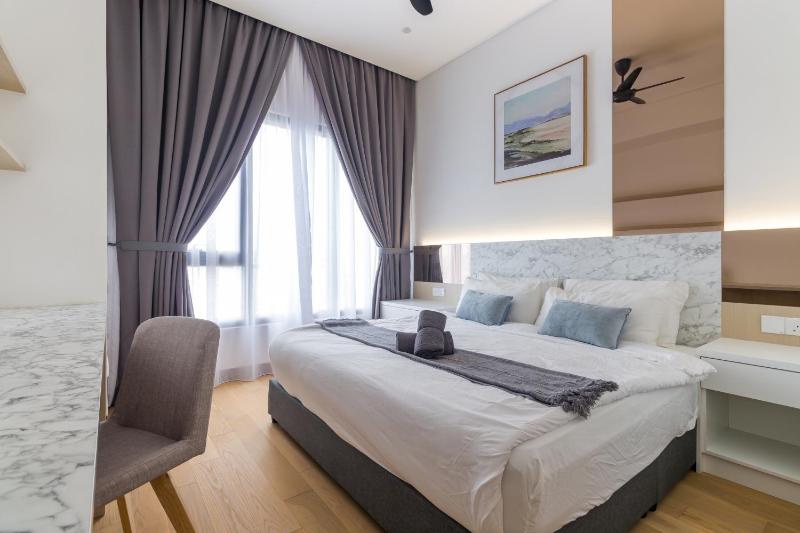 Charming Unit at Lucentia Residences KL for 4 pax — отель с удобным расположением в Куала-Лумпуре