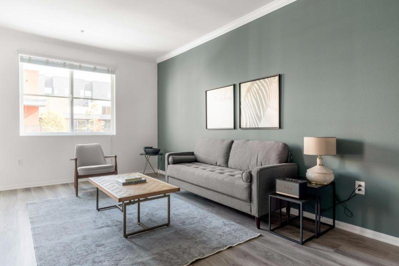 Hollywood 1BR w Gym Pool nr Hollywood Blvd LAX-232 — забронировать отель в Лос-Анджелесе