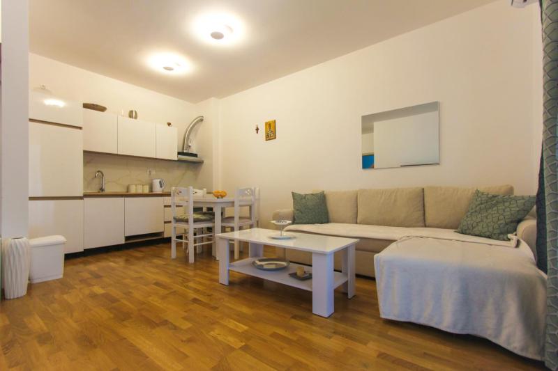 Charming apartment Nikic — отель с удобным расположением в Будва