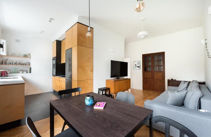 Plac Wilsona Comfy Apartment — отель с удобствами в Варшаве