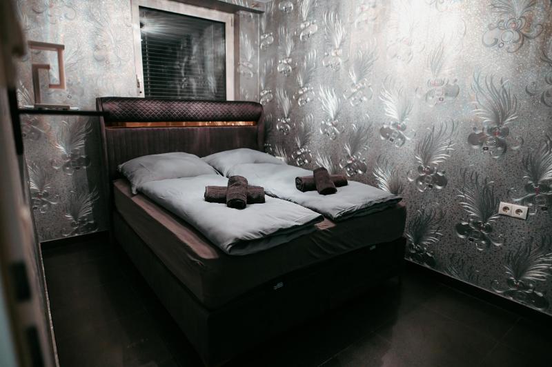 Цены на VIP Vienna Shopping Center 5 Appartment в вене