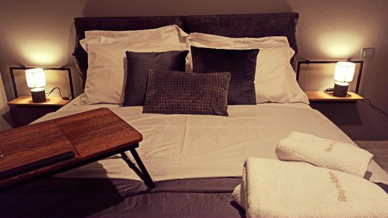 Stay in Athens - muses — комфортный отель в Афины