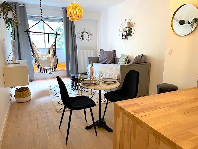 Studio des Cottages — забронировать отель в Париже