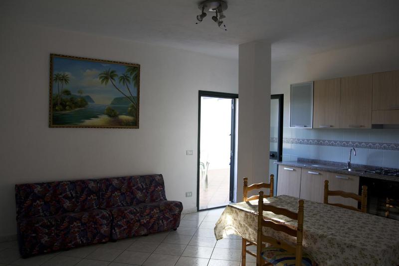 Casa Isidoro a Orosei - Colorati Appartamenti Vicino al Mare