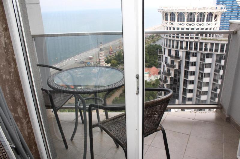 ORBI SEA TOWERS-Sea View — отель в Батуми, Грузия
