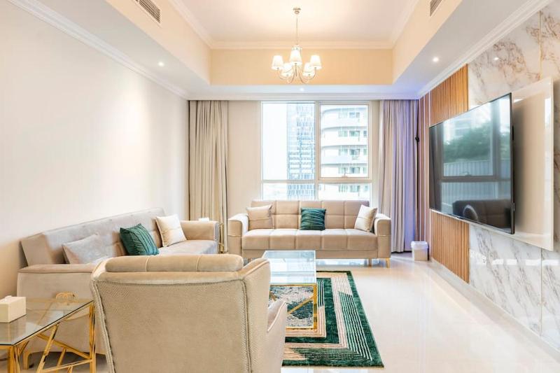 Цены на Luxury Downtown Apt 3Min From DM в Дубае
