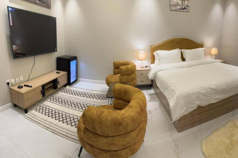 A studio in upscale neighborhood — комфортный отель в Рияде