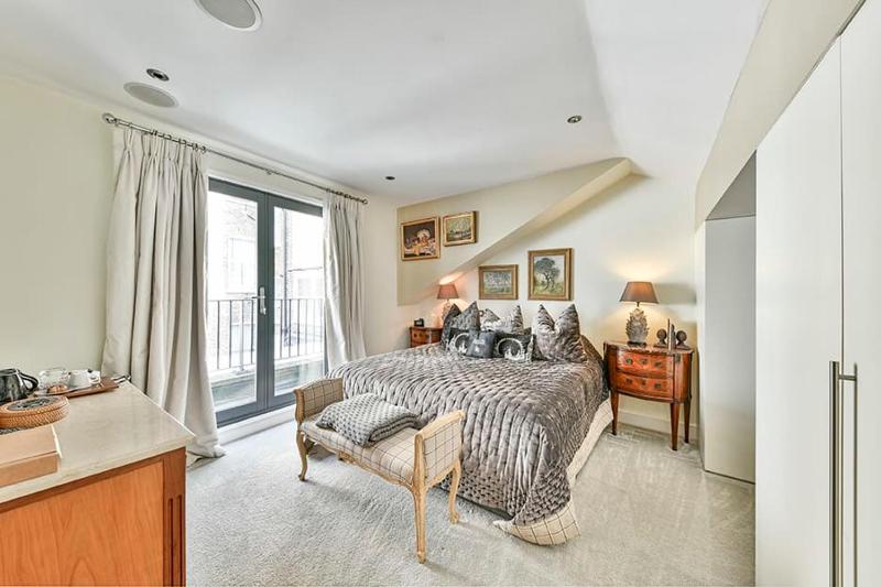 Charming 3BR mews house — отель с удобствами в Лондоне