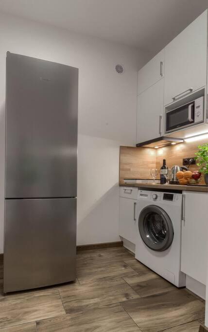 Geodezyjna'70 Cozy Rooms P1 — комфортный отель в Варшаве