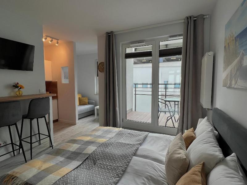 Studio Apartment Honey by Galeria Polnocna — отель с удобствами в Варшаве