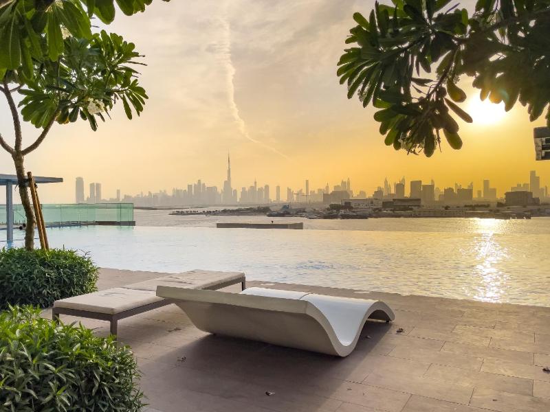 The Grand : Top 5 stars Luxury Burj & Water View — комфортный отель в Дубае