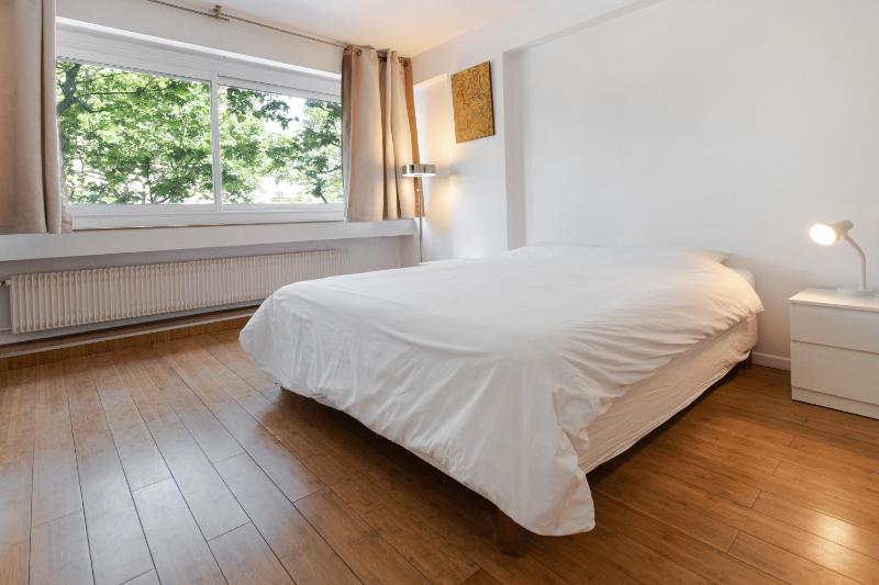 Spacious flat 64m2 close to Eiffel Tower — отель в Париже, Франция